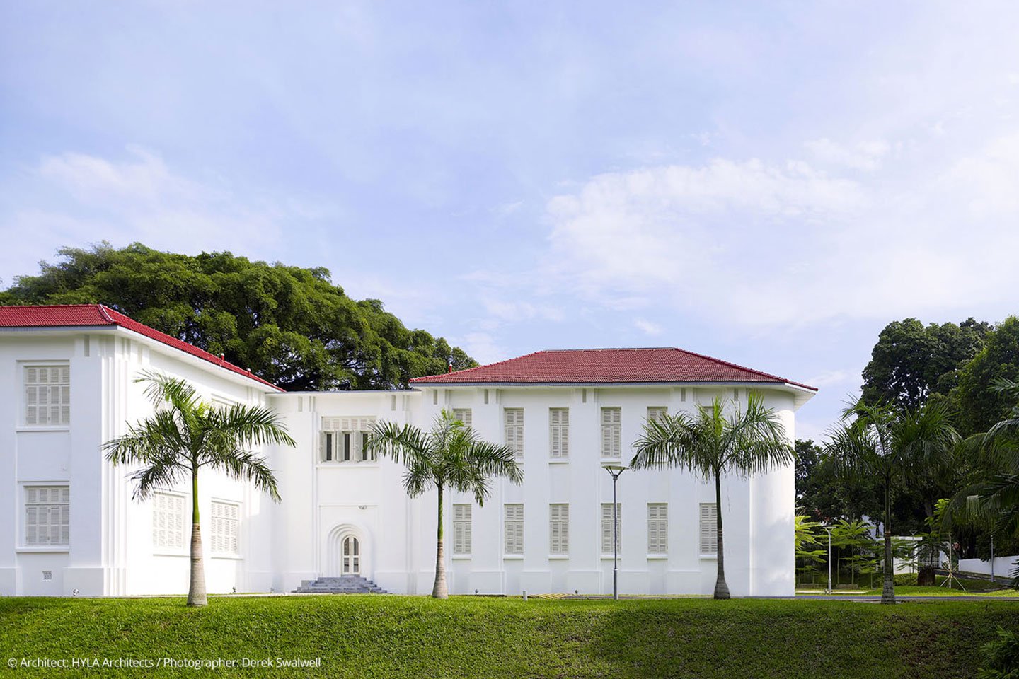 1440x960-ehl-campus-singapore-outside-1-copyright-Jun-28-2020-09-48-48-09-PM